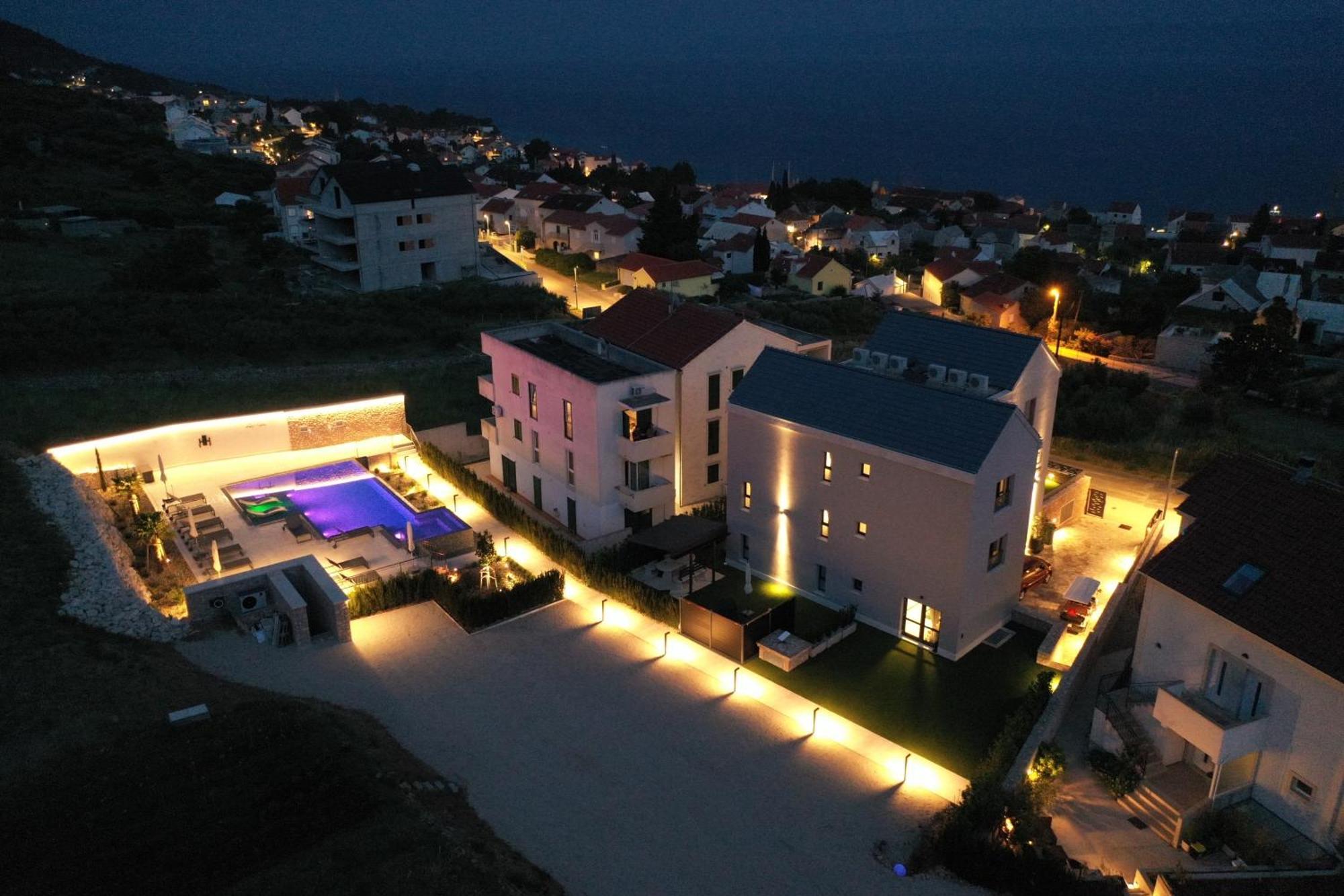 Appartamento Grey House Bol Esterno foto