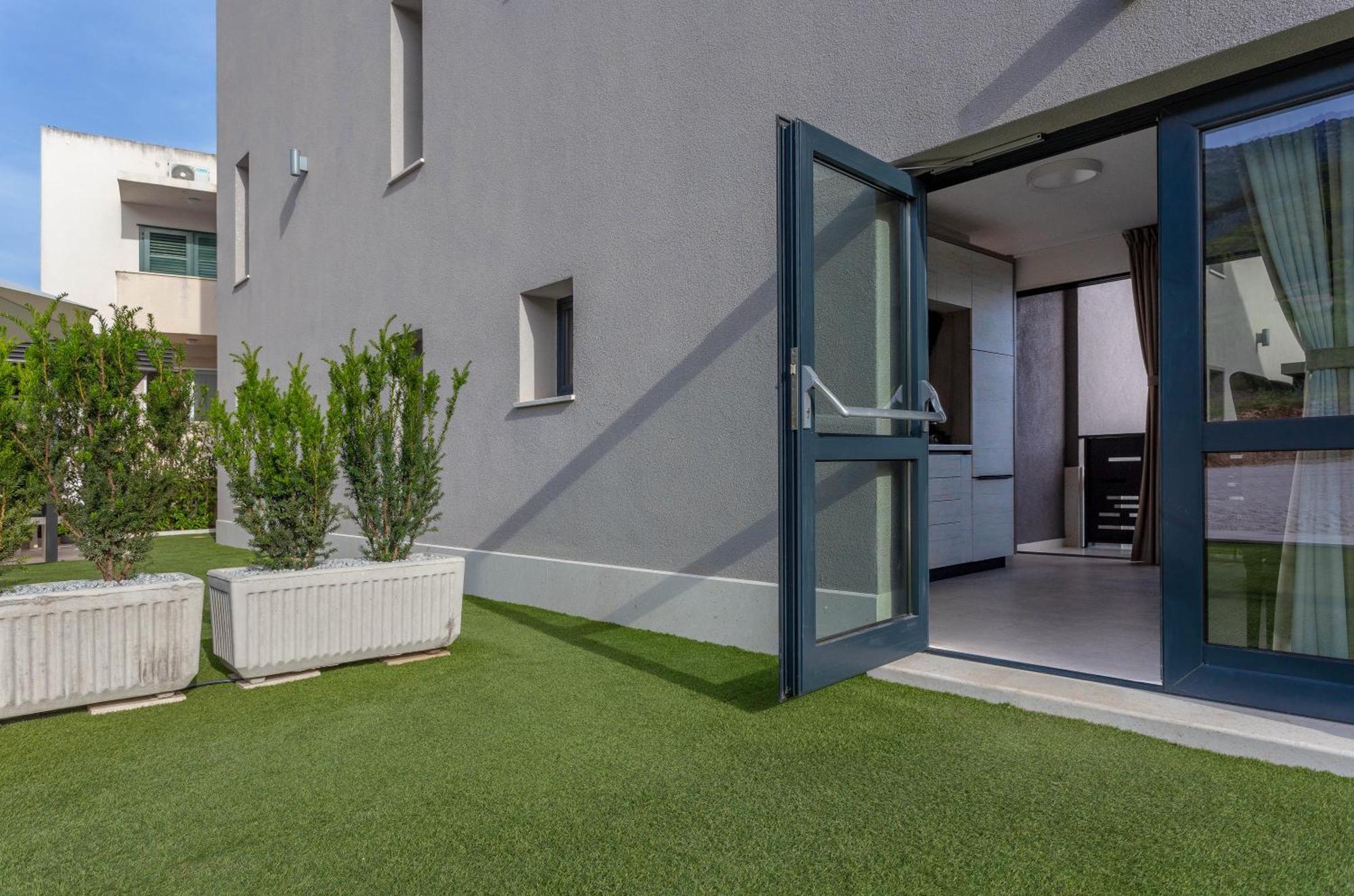 Appartamento Grey House Bol Esterno foto