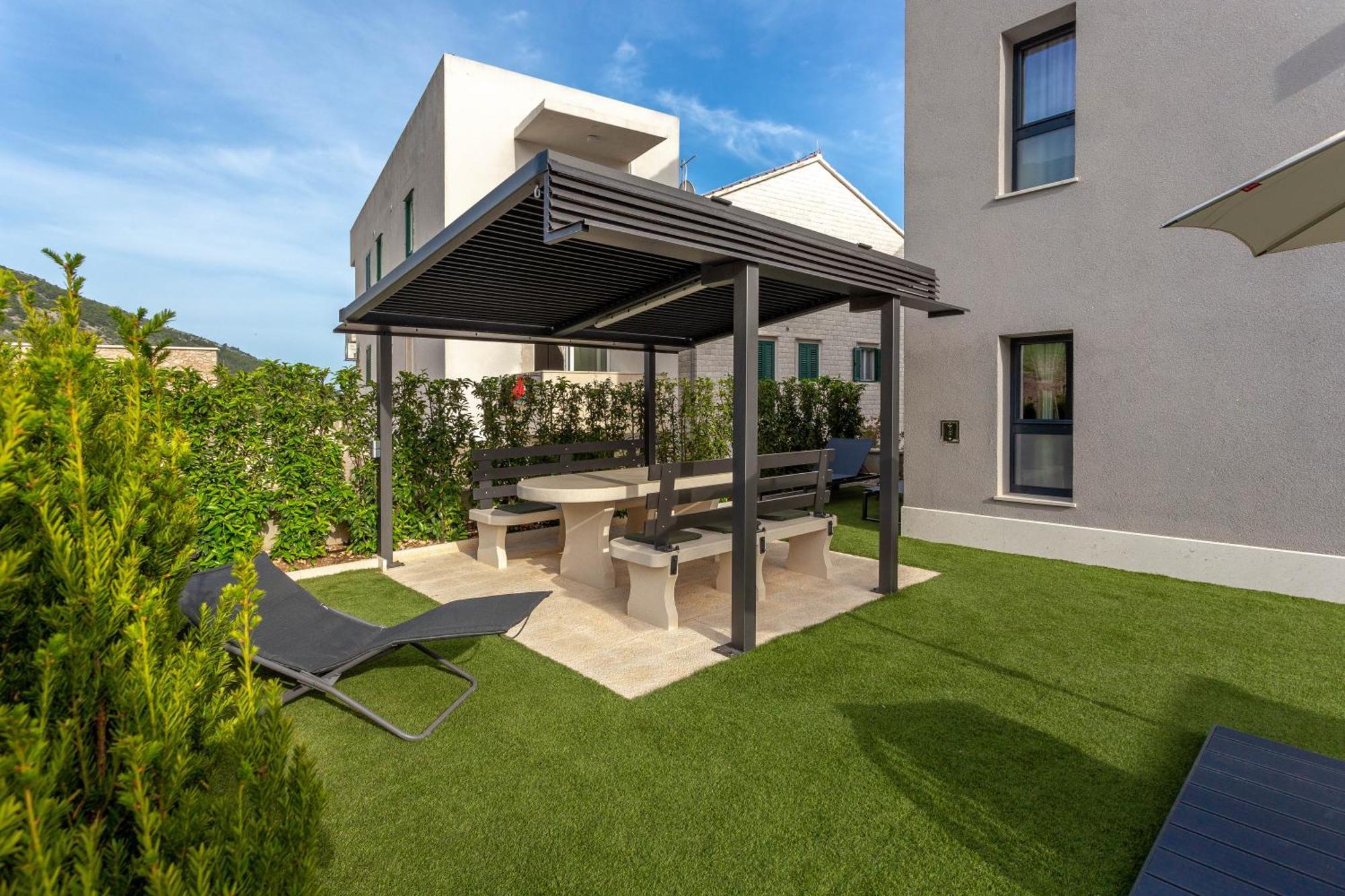 Appartamento Grey House Bol Esterno foto